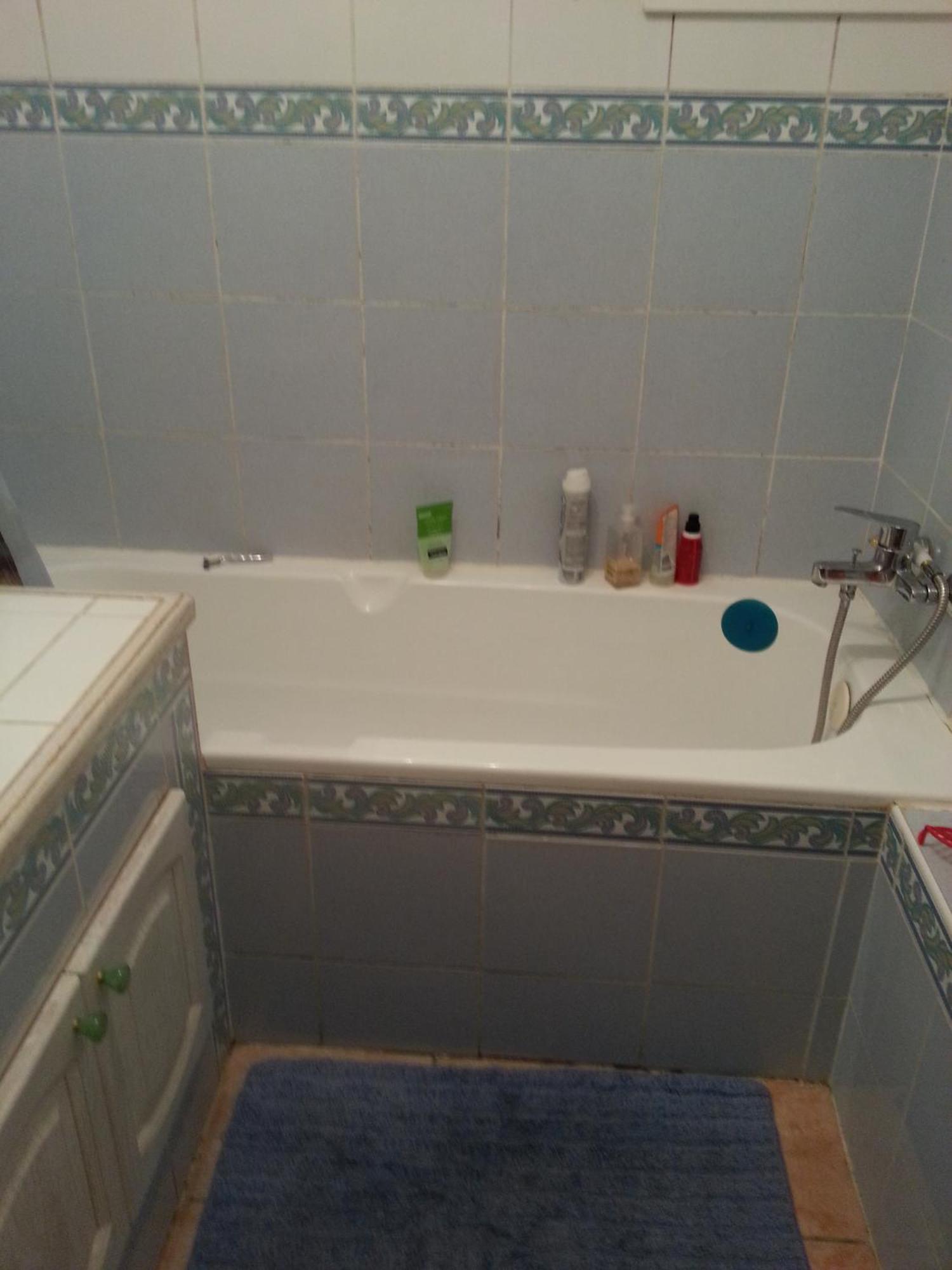 4 Privatunterkunft *